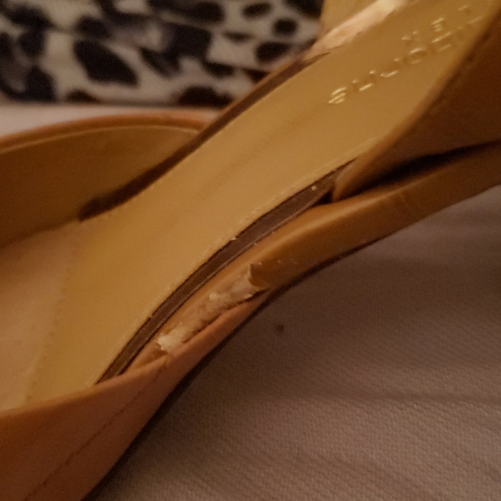 Two Liz Claiborne heels - Picture 3 of 16